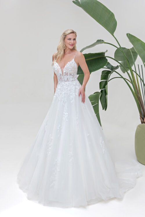 Amera Vera Kollektion 2025 Brautkleid B2531 (1) Juno das Hochzeitshaus Brautmode Meinersen Wolfsburg Gifhorn