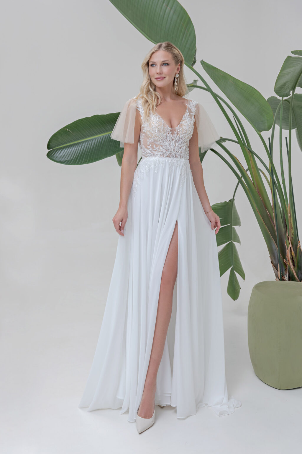 Amera Vera Light Kollektion 2025 Standesamtkleid ivory AL126 (5) Juno das Hochzeitshaus Brautmode Meinersen Wolfsburg Gifhorn