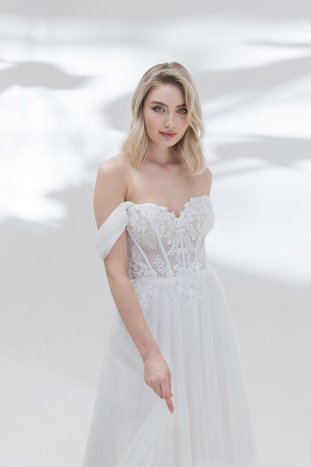 AnnAngelex Kollektion 2025 Standesamtkleid ivory B2562 (2) Juno das Hochzeitshaus Brautmode Meinersen Wolfsburg Gifhorn