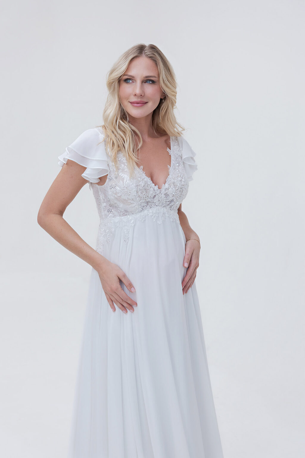 Mami Love Kollektion 2025 Umstandskleid Brautkleid BS517 (2) Juno das Hochzeitshaus Brautmode Meinersen Wolfsburg Gifhorn