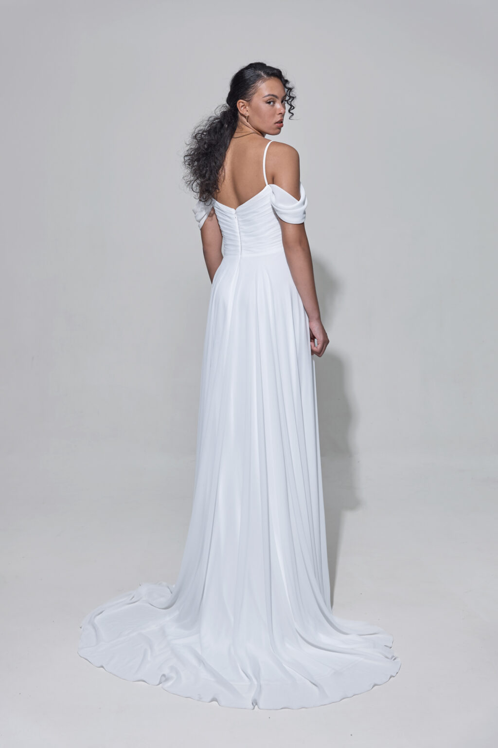 Lohrengel Light Kollektion 2025 Standesamtkleid LB317 3 Juno das Hochzeitshaus Hochzeitsmode Meinersen Wolfsburg Gifhorn