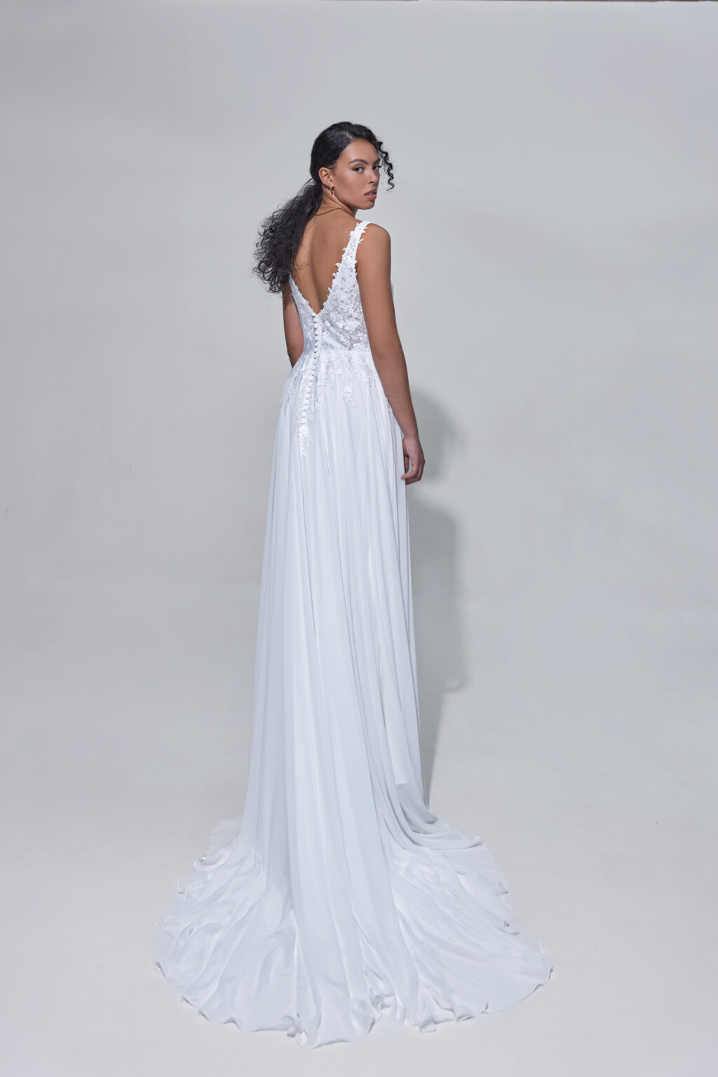 Lohrengel Light Kollektion 2025 Standesamtkleid LB326 3 Juno das Hochzeitshaus Hochzeitsmode Meinersen Wolfsburg Gifhorn