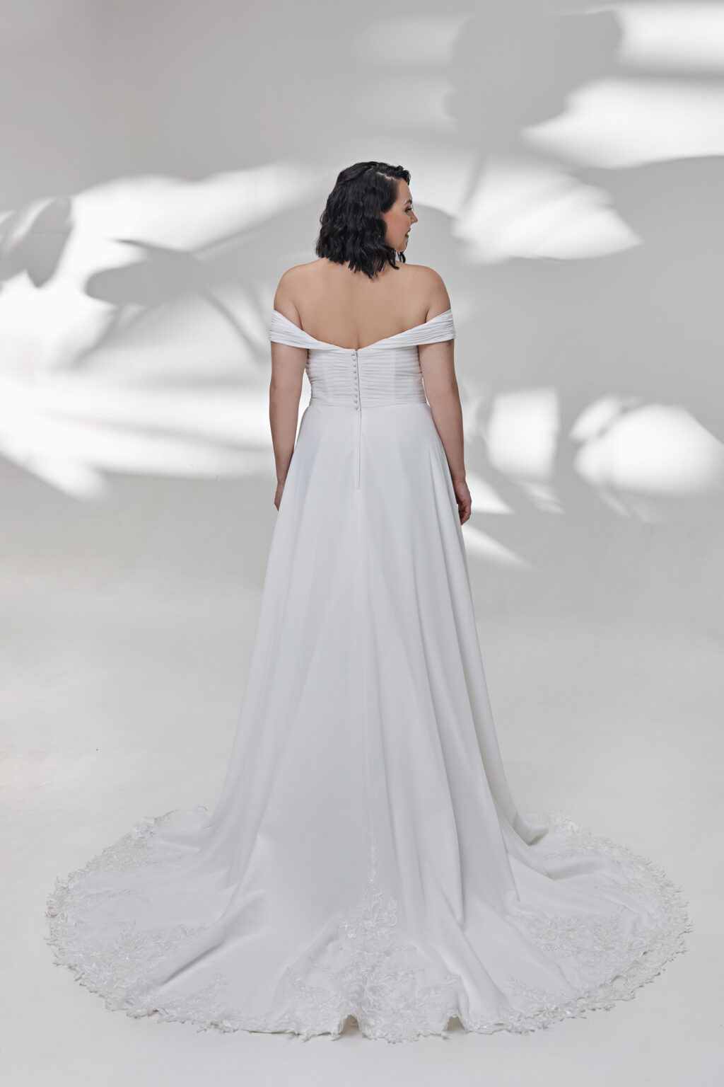 Molly Monroe by Lohrengel Kollektion 2025 Curvy Brautkleid LB501 3 Plus Size Brautkleid Juno das Hochzeitshaus Meinersen bei Braunschweig Wolfsburg