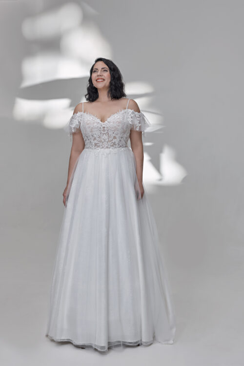 Molly Monroe by Lohrengel Kollektion 2025 Curvy Brautkleid LB526 1 Plus Size Brautkleid Juno das Hochzeitshaus Meinersen bei Braunschweig Wolfsburg