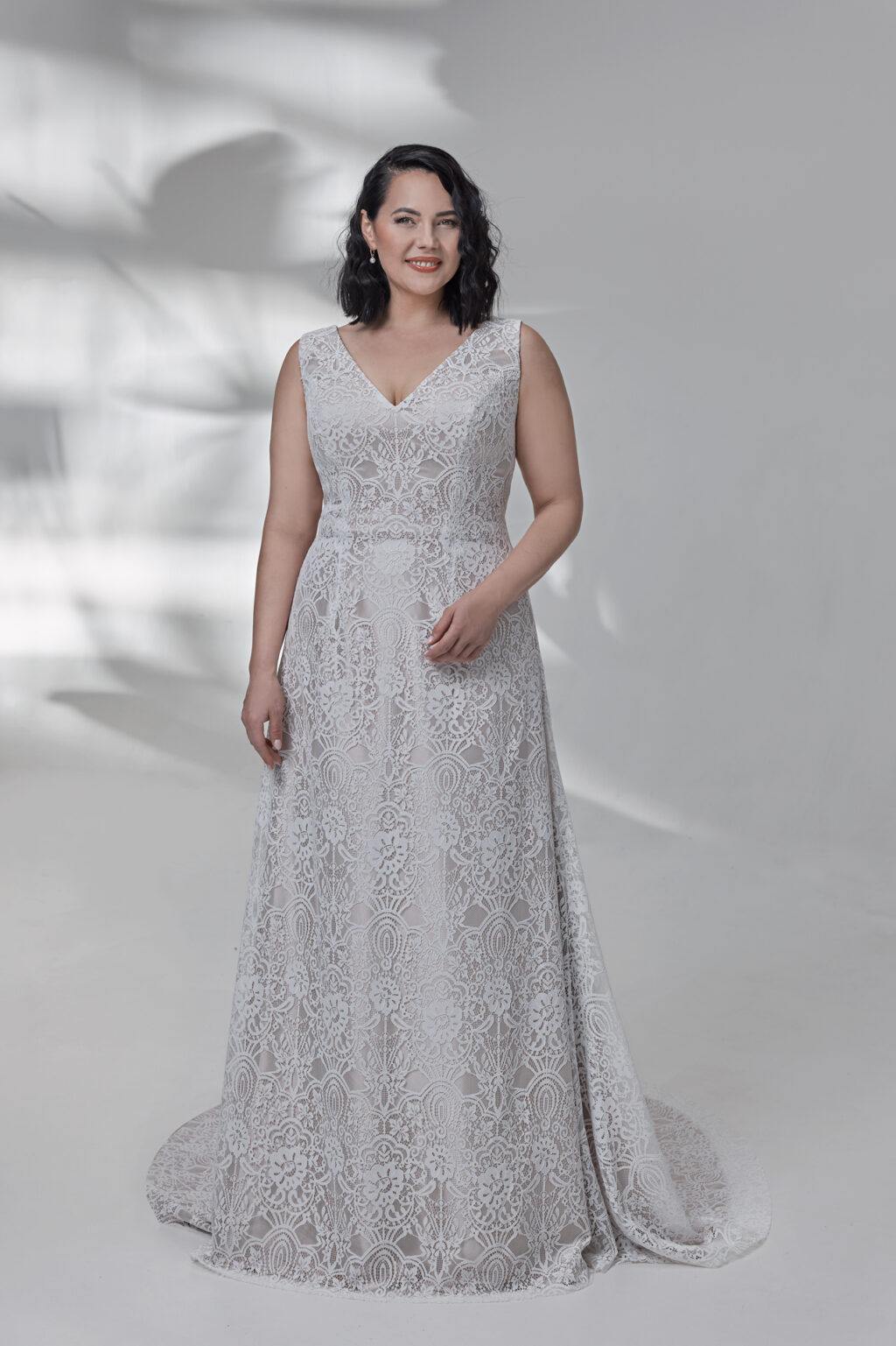 Molly Monroe by Lohrengel Kollektion 2025 Curvy Brautkleid LB528 7 Plus Size Brautkleid Juno das Hochzeitshaus Meinersen bei Braunschweig Wolfsburg